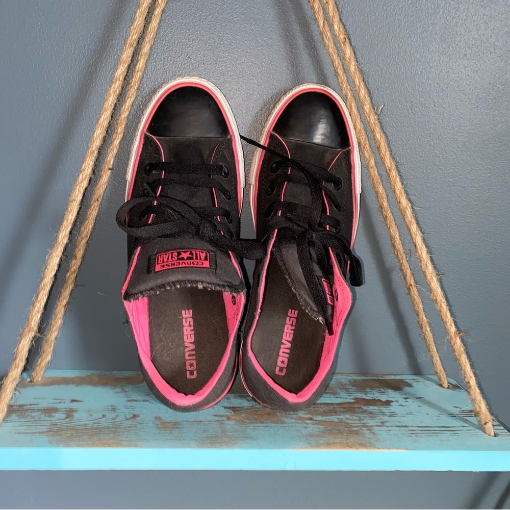 Women’s converse shoes